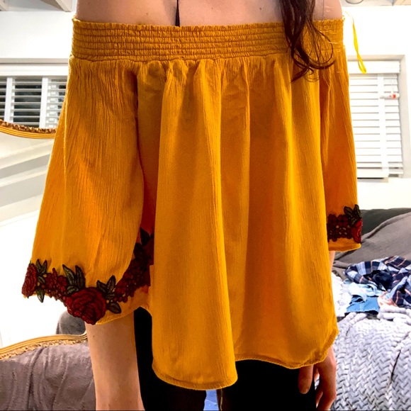 Yellow off the shoulder top with rose embroidery - Picture 1 of 5